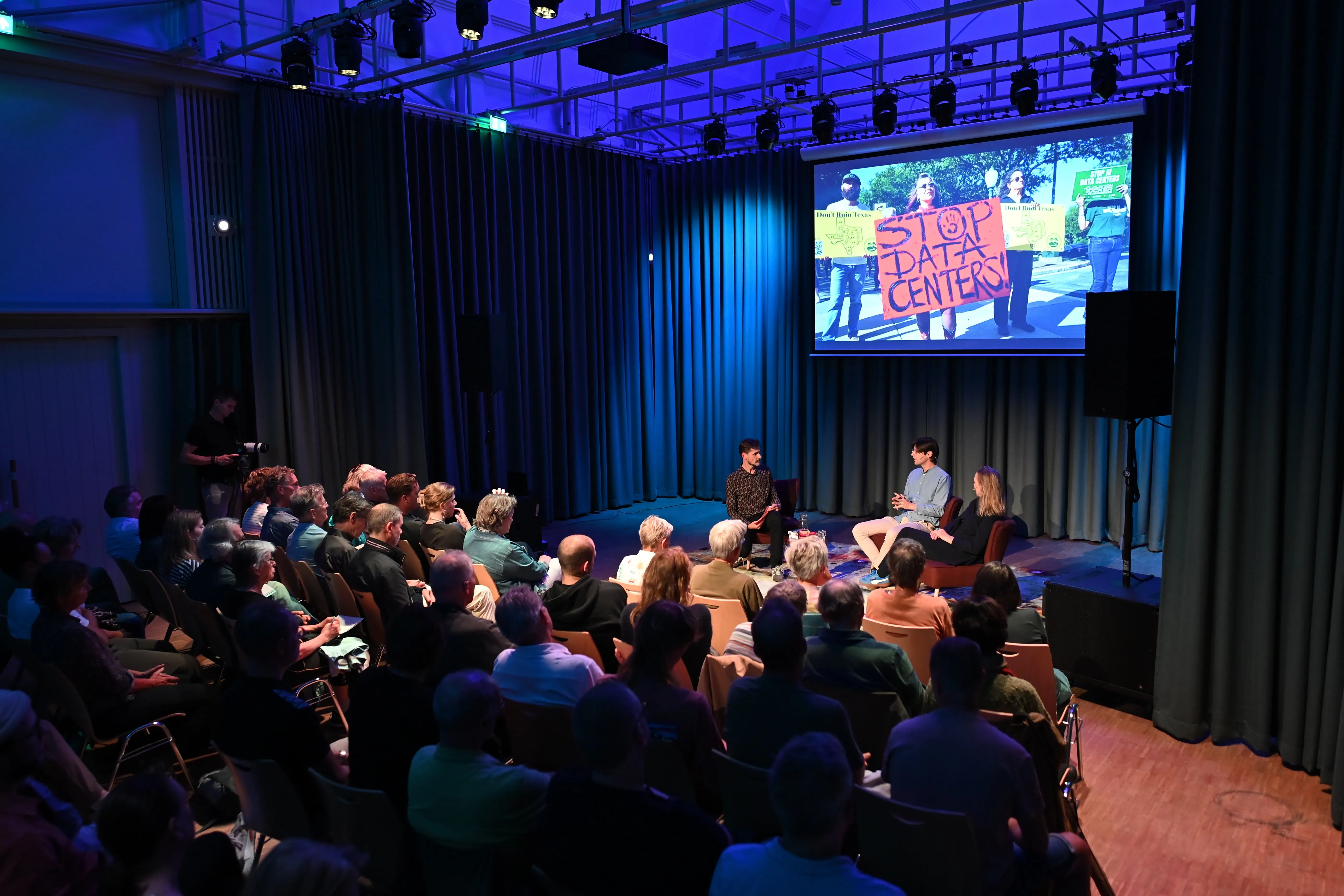 Zaal met publiek