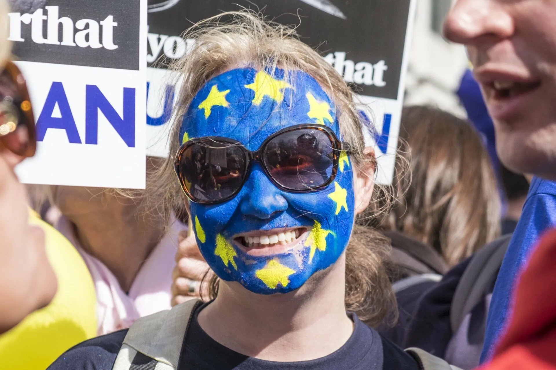 EU-gurl.jpg