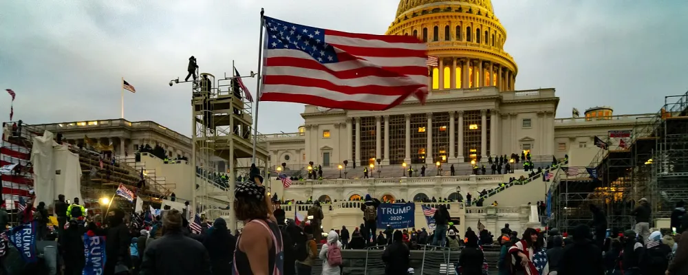 1490px-2021_storming_of_the_United_States_Capitol_09-c-Tyler-Merbler.jpg