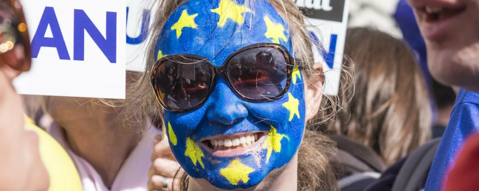 EU-gurl.jpg